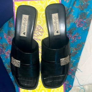 Brighton 8M blk leather flats/slide